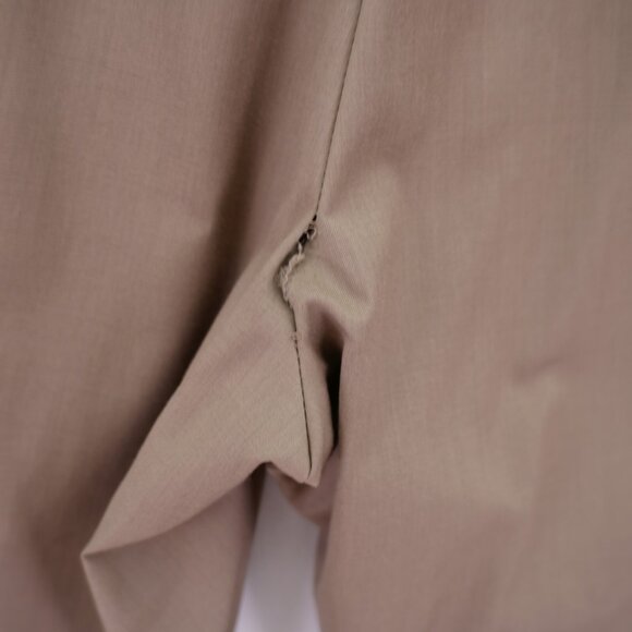 DAMAGED Hart Schaffner Marx Wool Tan Dress Pants 42 / 28 Pleated Cuffed High Ris - Picture 3 of 7